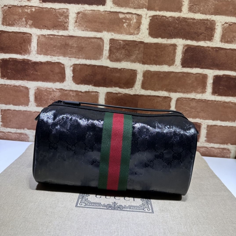 G*u*i cosmetic bags